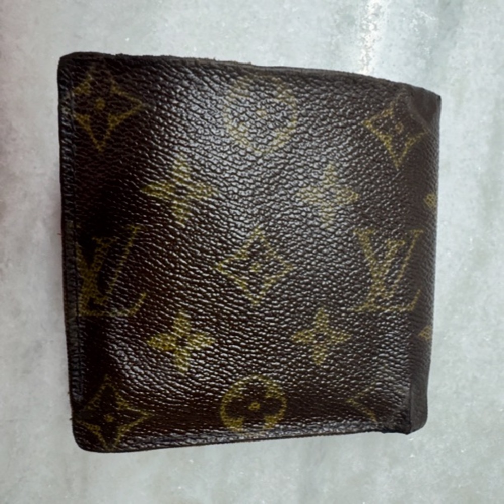Louis Vuitton Monogram Bifold Wallet - Vintage 1994 - Picture 5 of 16